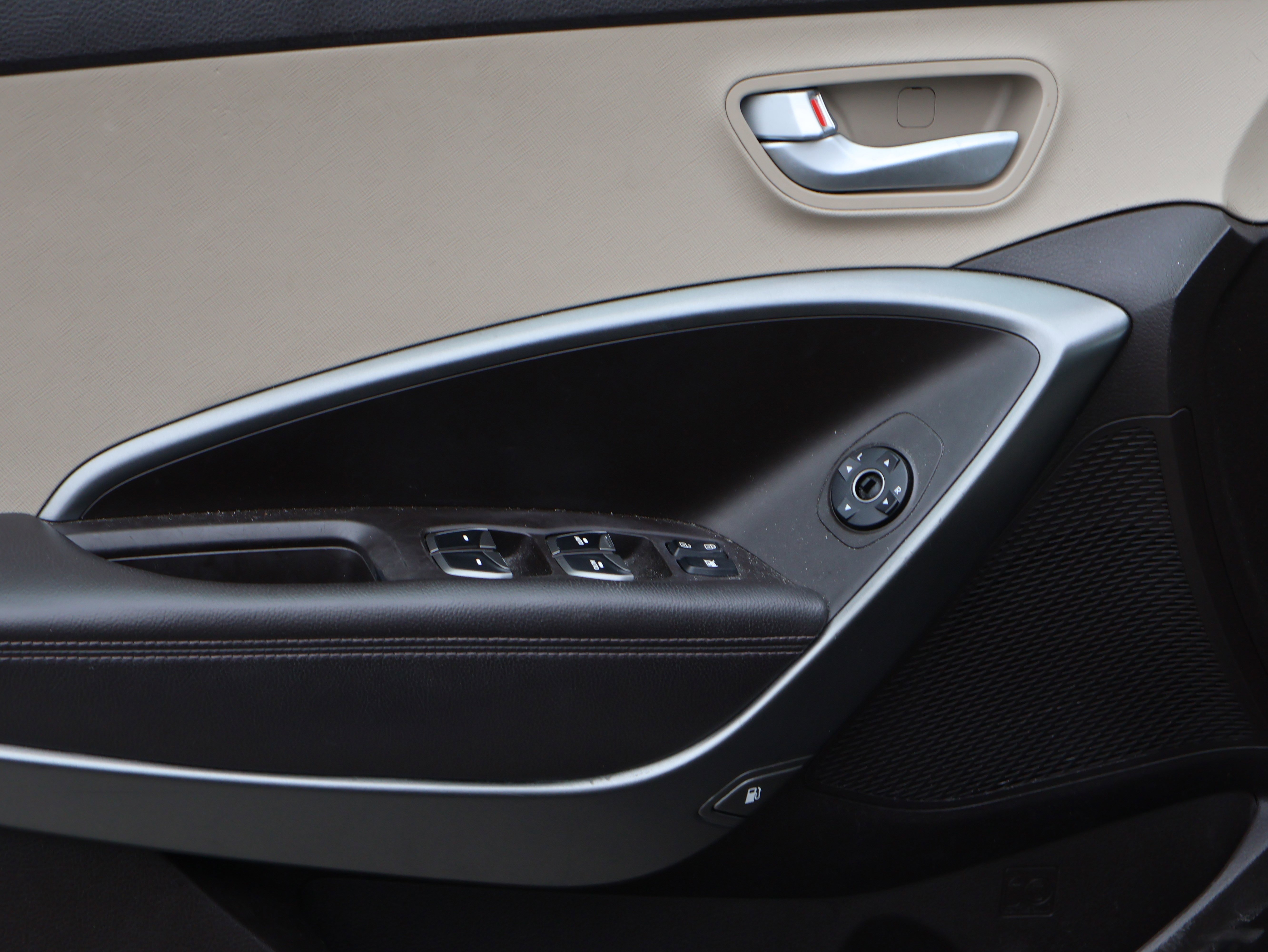 Used 2017 Hyundai Santa Fe Sport image 22