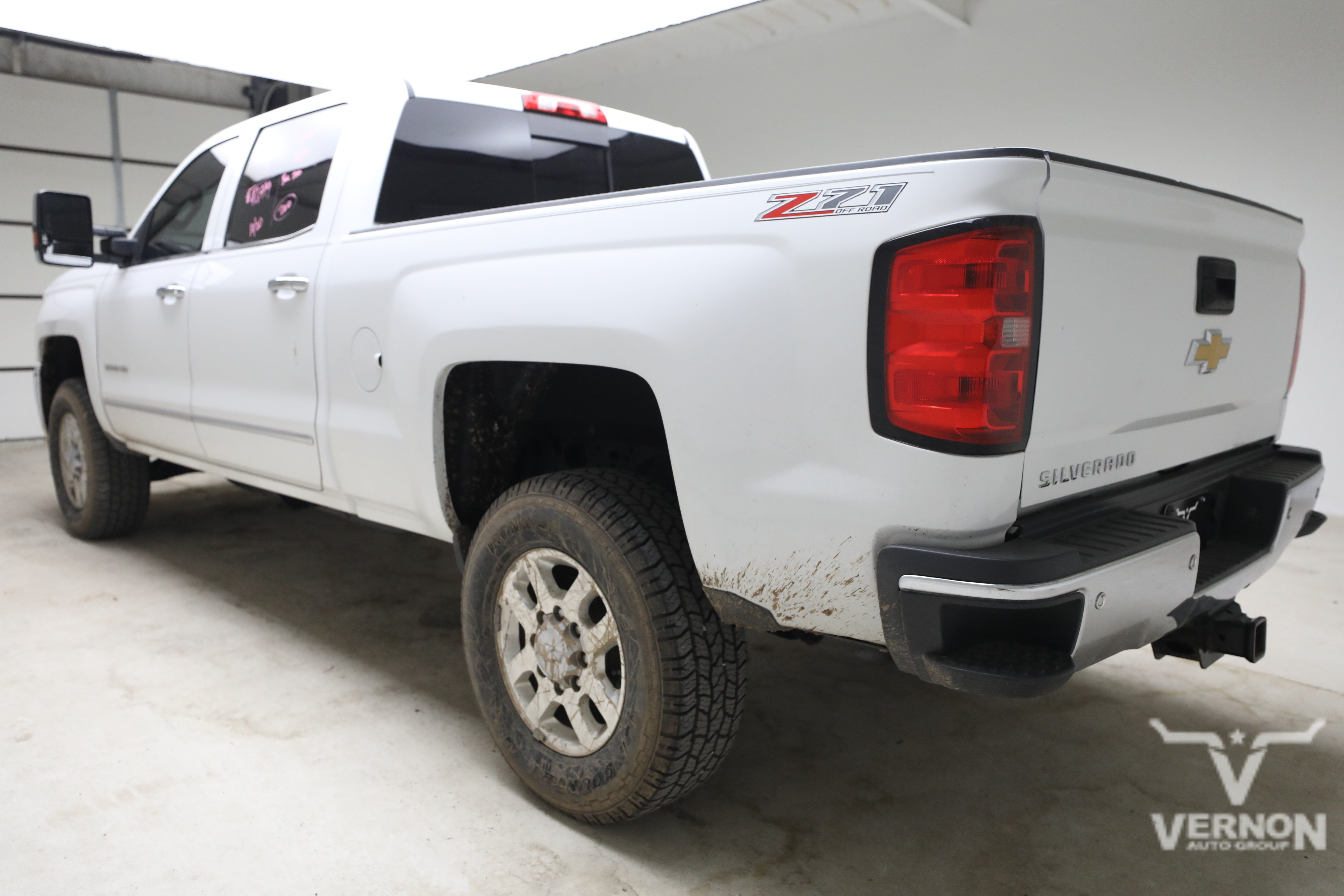 Used 2017 Chevrolet Silverado 2500 LTZ w/ Duramax Plus Package AWD/4WD image 2