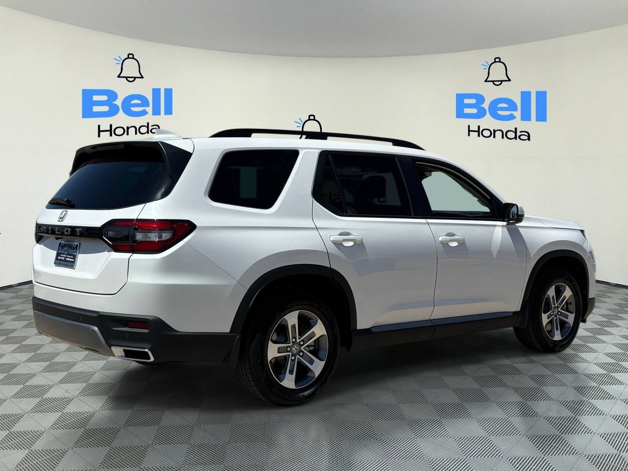 New 2026 Honda Pilot EX-L image 3