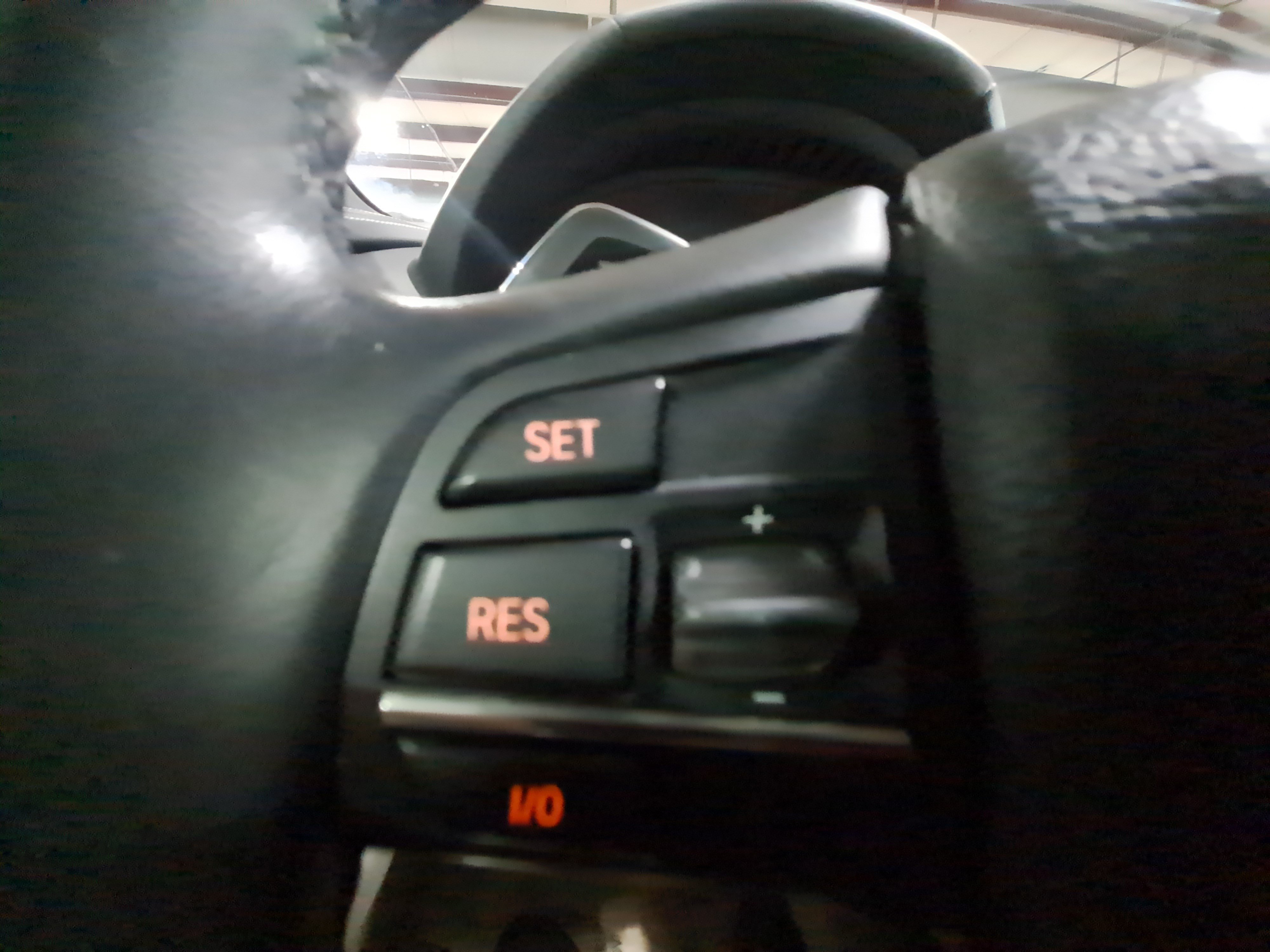 Used 2013 BMW 640i Convertible RWD image 18