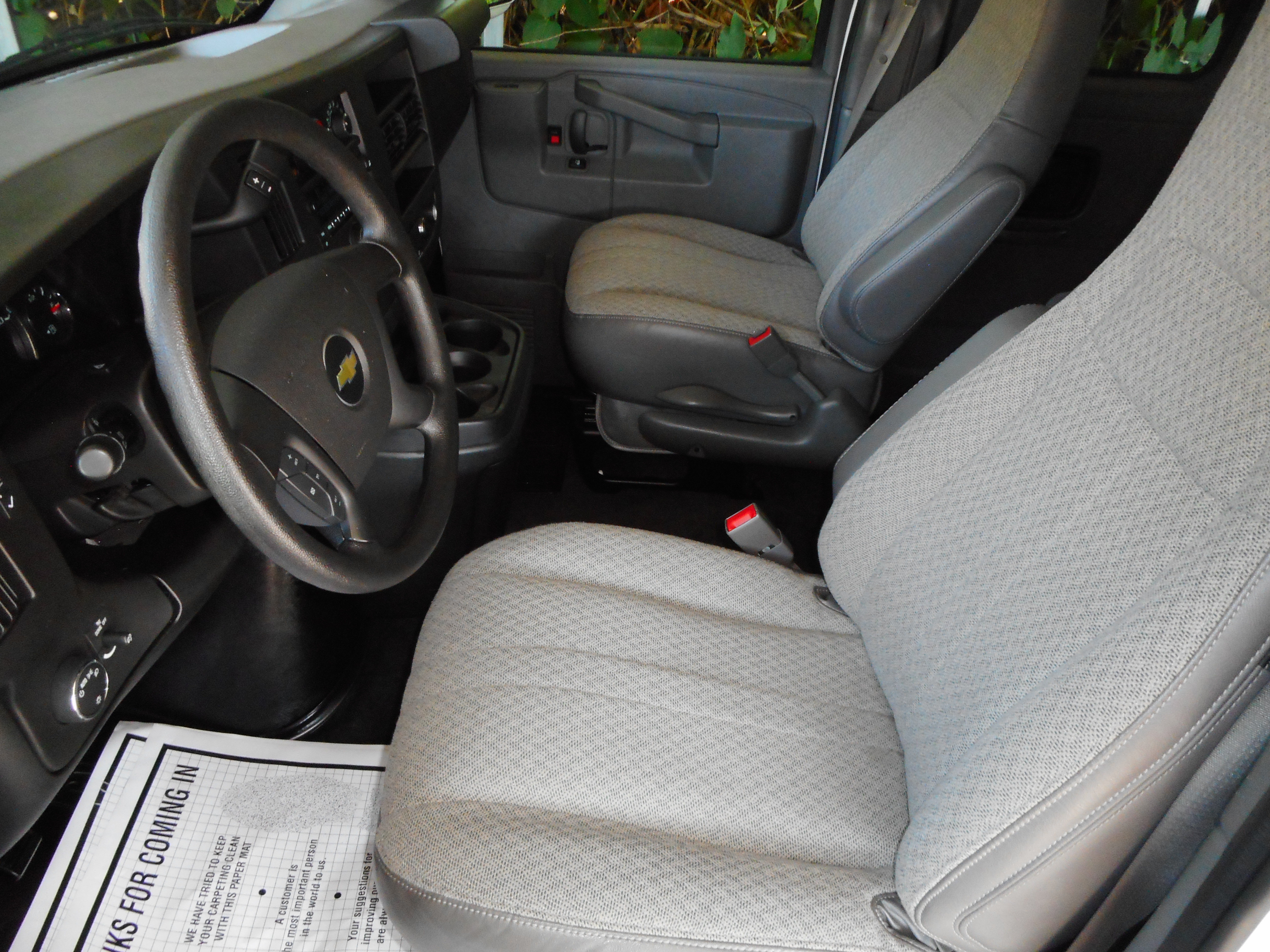 Used 2016 Chevrolet Express 3500 LT w/ LT Preferred Equipment Group RWD image 13