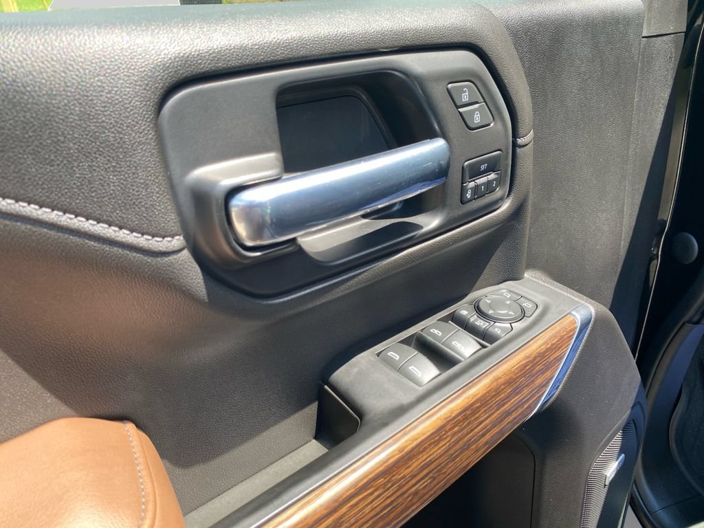 Used 2022 Chevrolet Silverado 3500 High Country AWD/4WD image 19