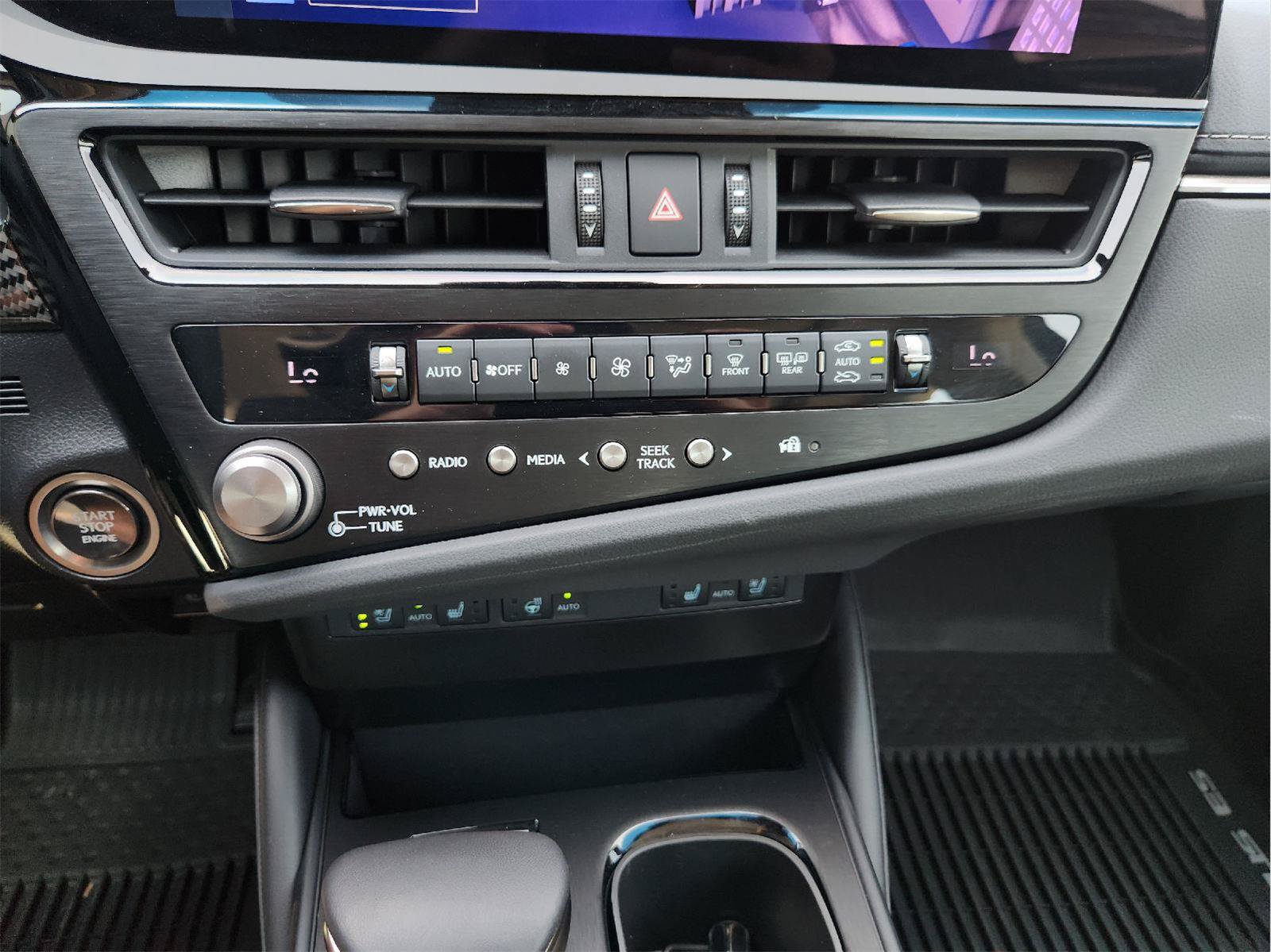 Used 2025 Lexus ES 350 w/ Premium Package FWD image 17