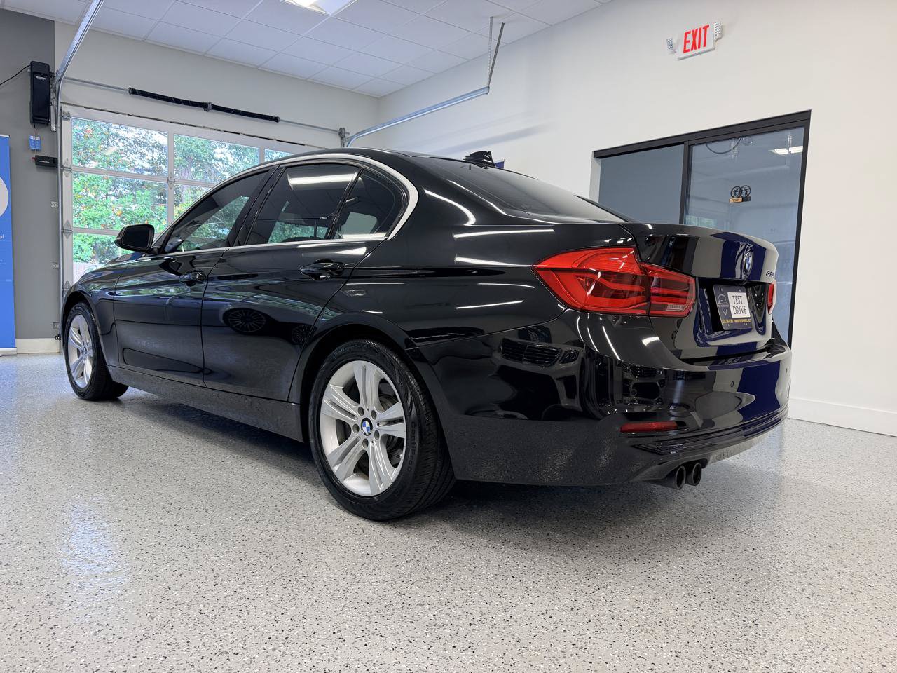 Used 2018 BMW 330i Sedan RWD image 5