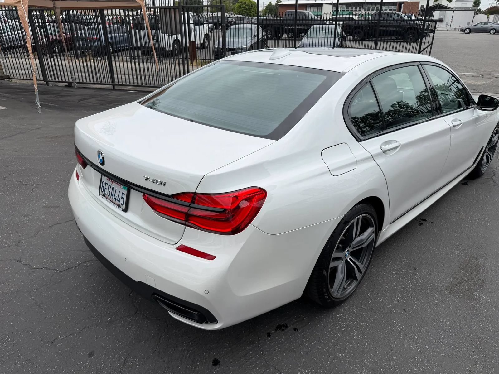 Used 2018 BMW 740i RWD image 25
