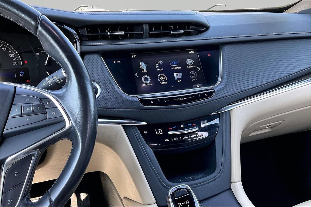 Used 2019 Cadillac XT5 AWD image 10