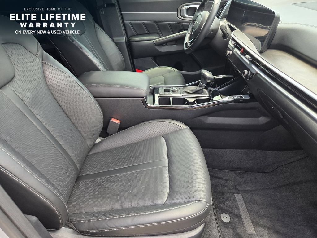 Certified 2025 Kia Sorento SX AWD/4WD image 12