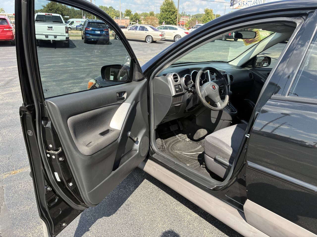 Used 2007 Pontiac Vibe w/ Sun And Sound Package FWD image 9
