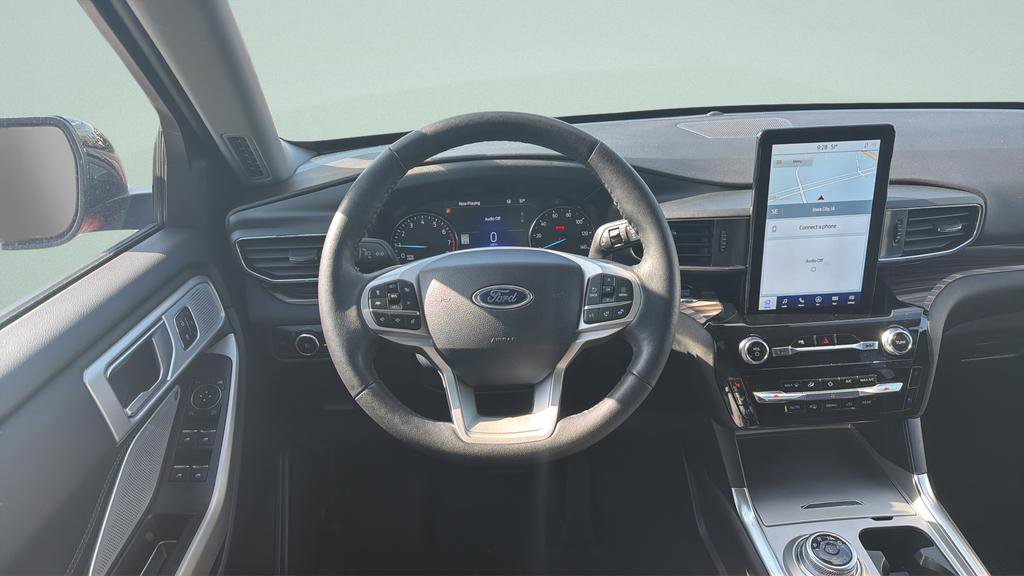 Certified 2024 Ford Explorer Limited w/ Limited Technology Package AWD/4WD image 18