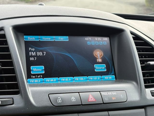 Used 2013 Buick Regal Leather image 17