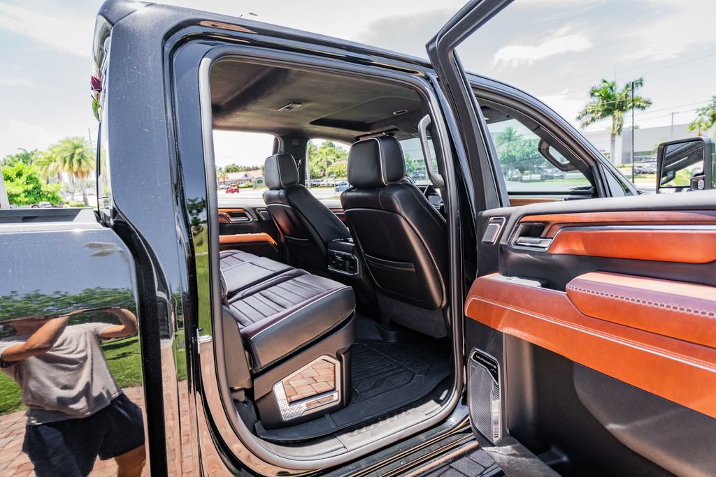 Used 2024 GMC Sierra 3500 Denali Ultimate AWD/4WD image 51