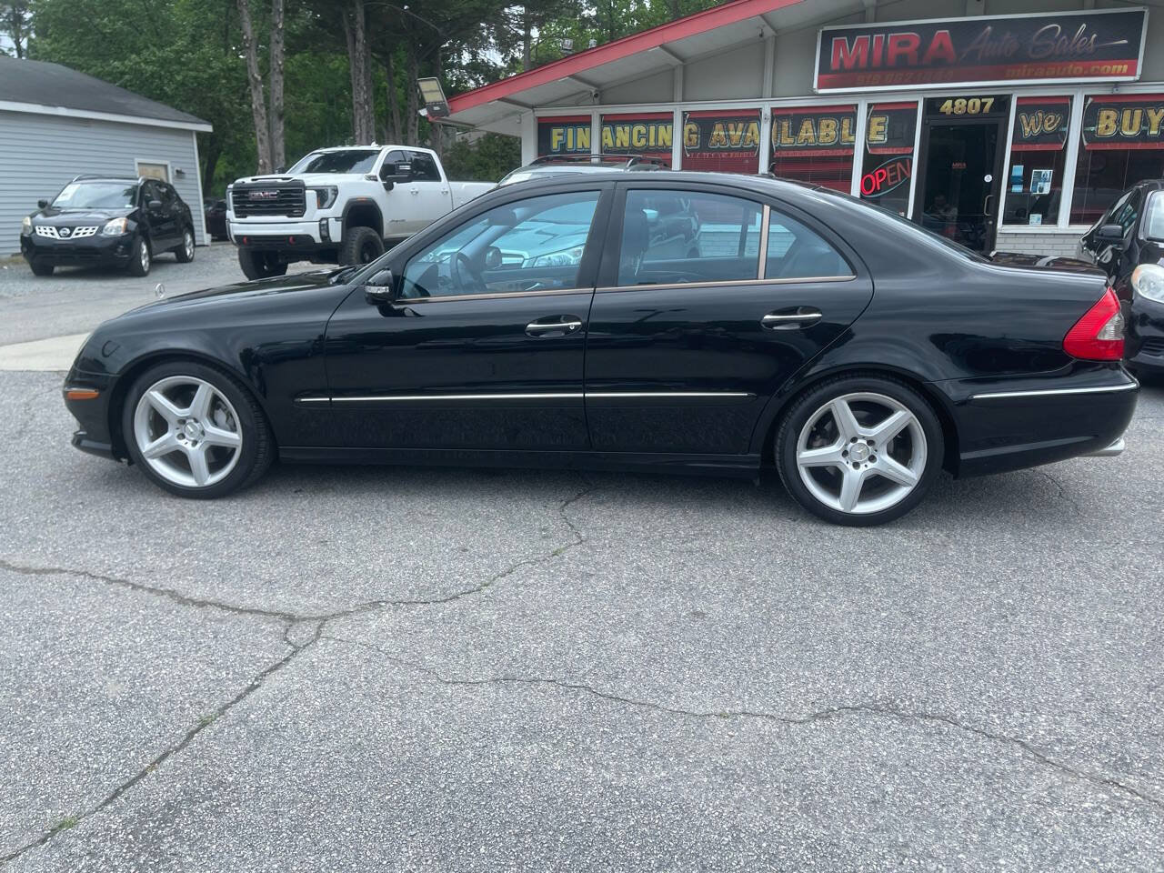 Used 2009 Mercedes-Benz E 350 Sedan image 7