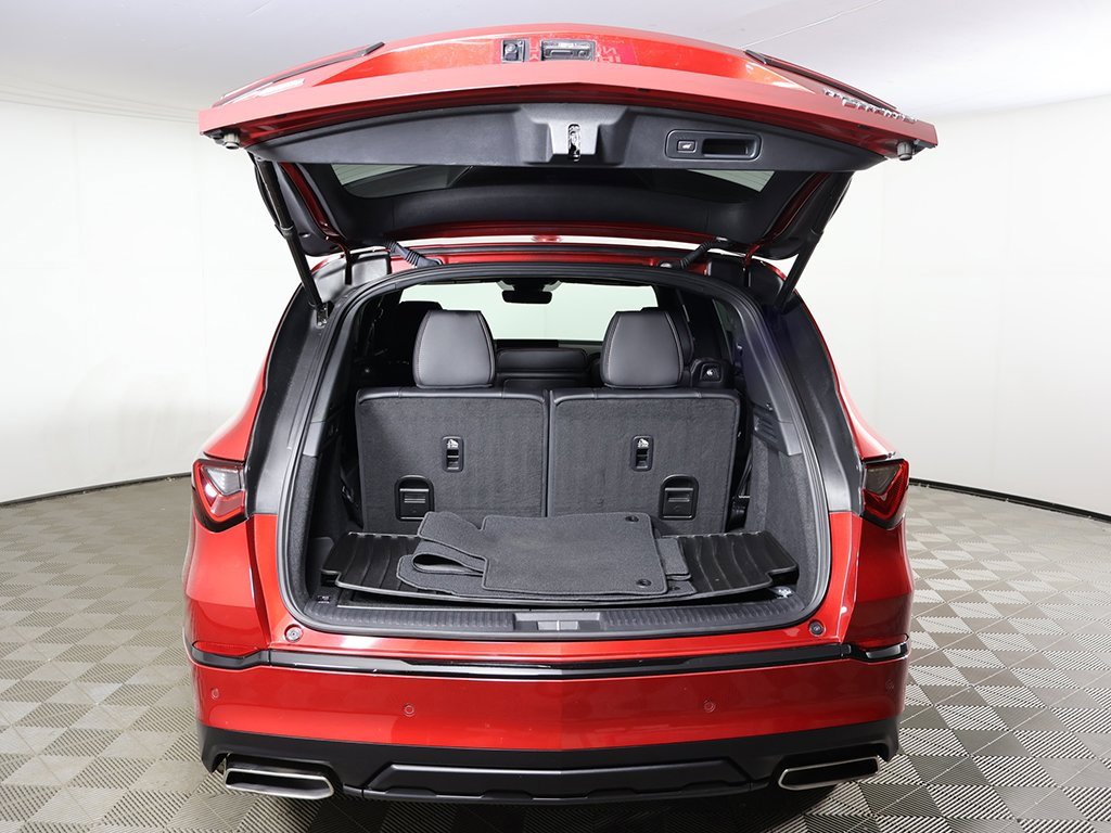 Used 2023 Acura MDX A-Spec image 17