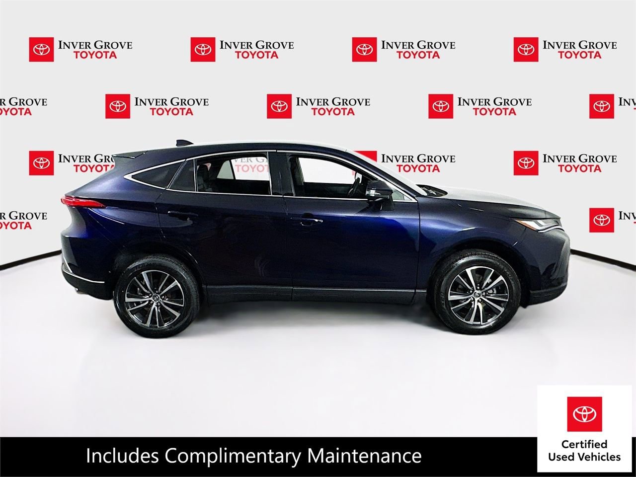 Certified 2024 Toyota Venza LE image 4