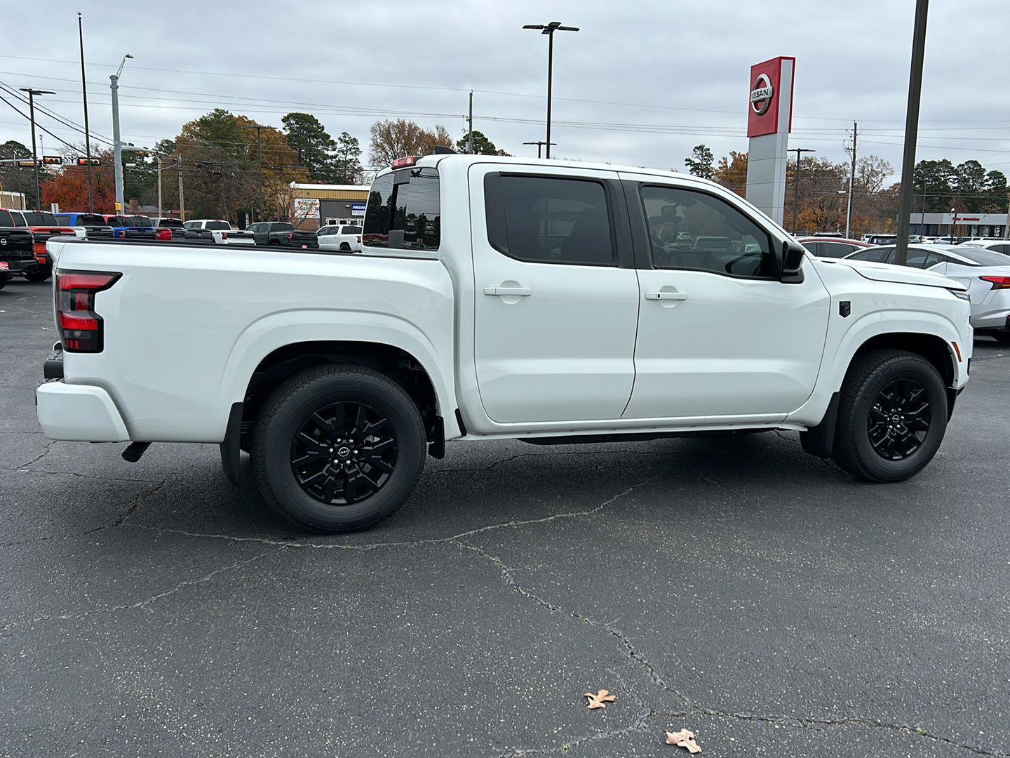 New 2026 Nissan Frontier SV w/ SV Convenience Package image 8