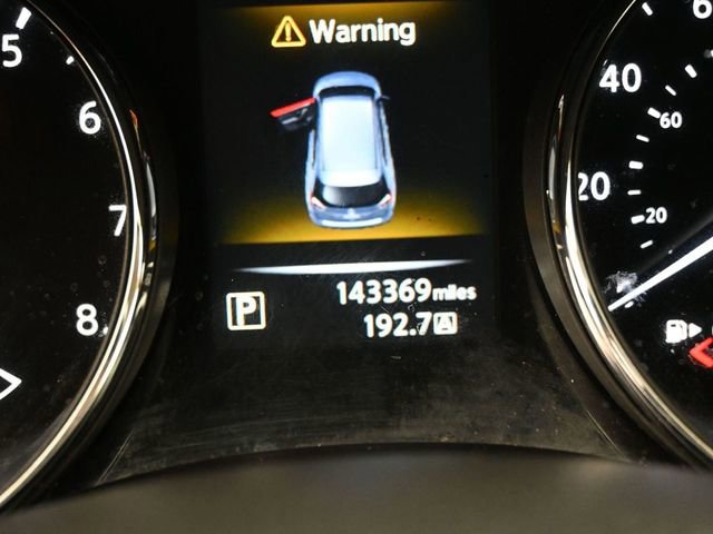 Used 2016 Nissan Rogue SL w/ SL Premium Package image 19