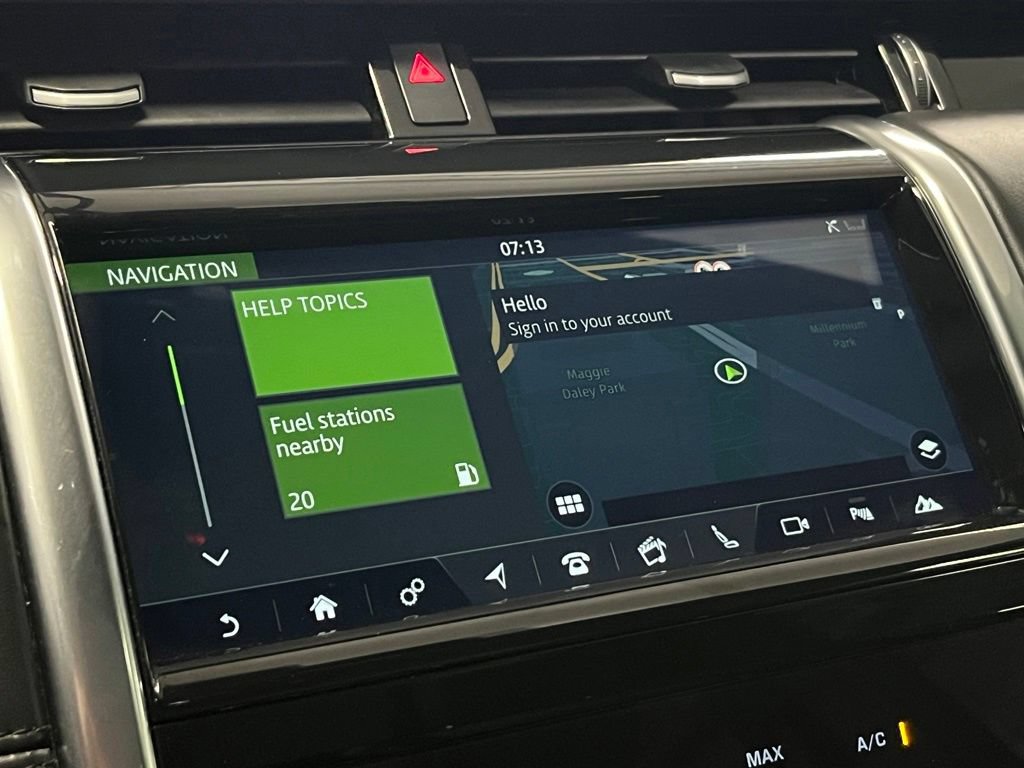 Used 2020 Land Rover Discovery Sport SE AWD/4WD image 27