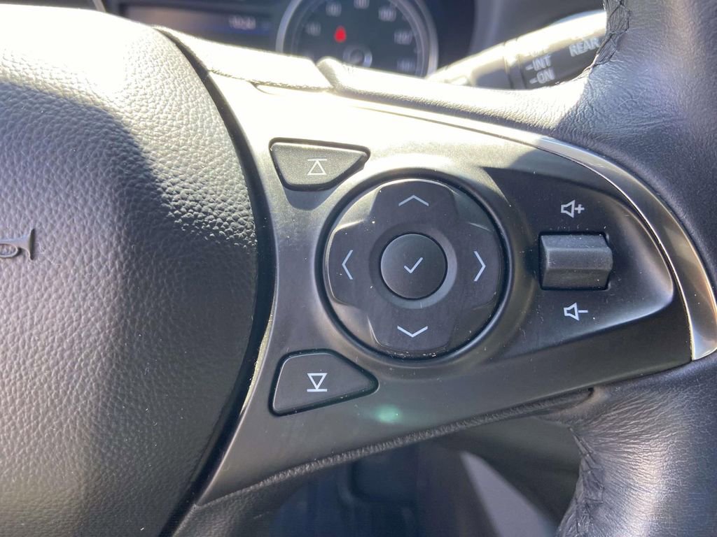 Used 2020 Buick Enclave Essence w/ Sport Touring Edition image 34