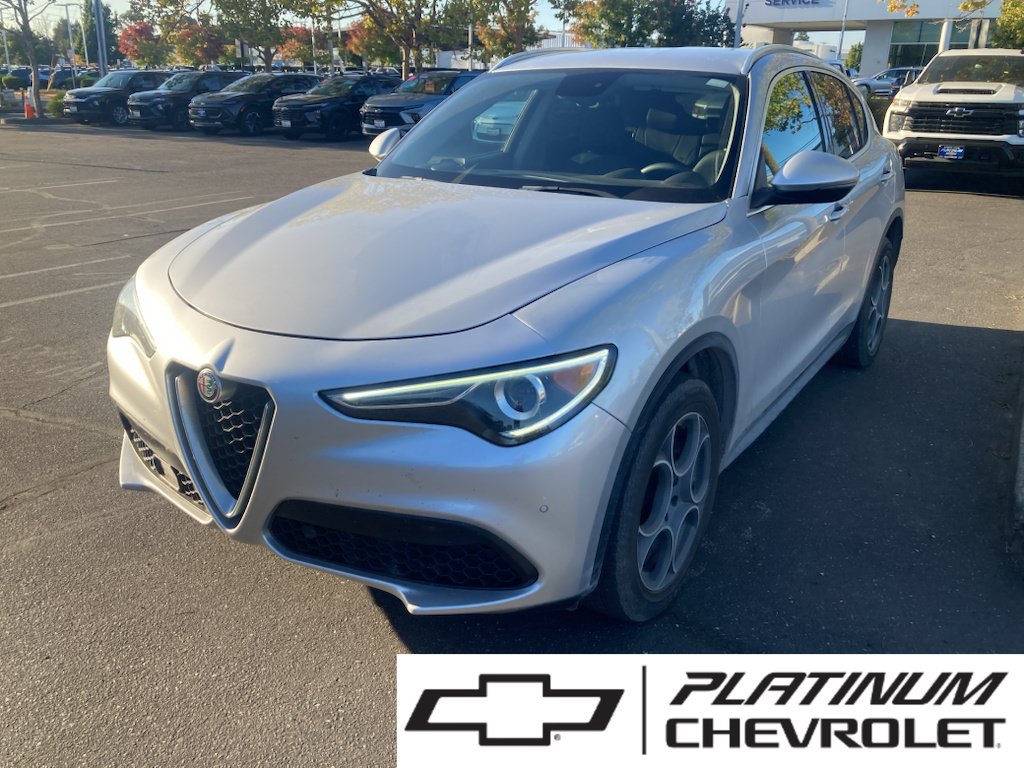 Used 2018 Alfa Romeo Stelvio AWD image 1
