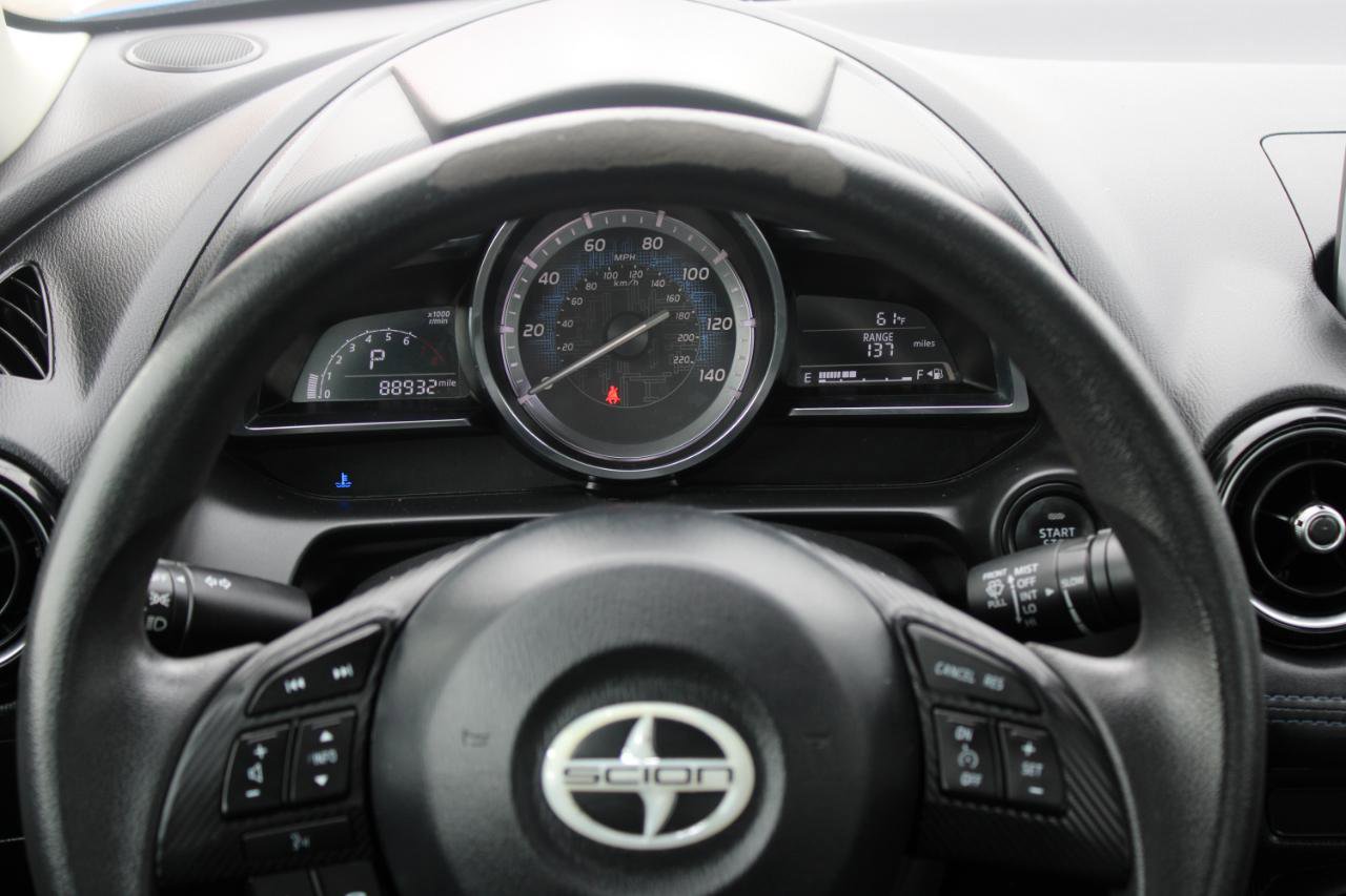 Used 2016 Scion iA FWD image 9