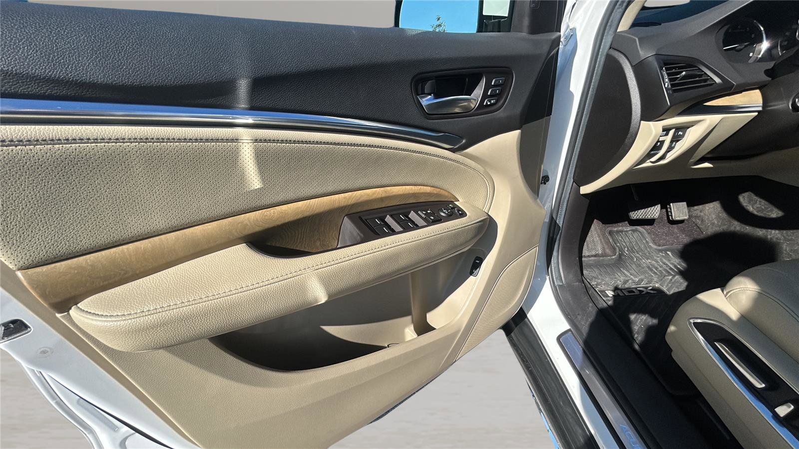 Used 2020 Acura MDX FWD w/ Technology Package image 15