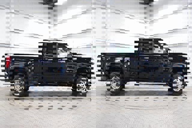 New 2026 Chevrolet Silverado 3500 LT image 9