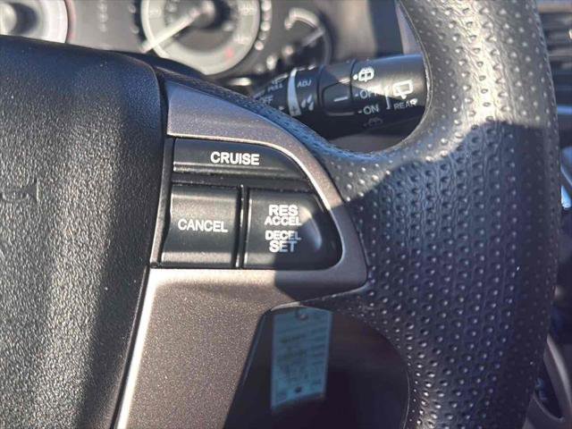 Used 2016 Honda Odyssey LX image 16