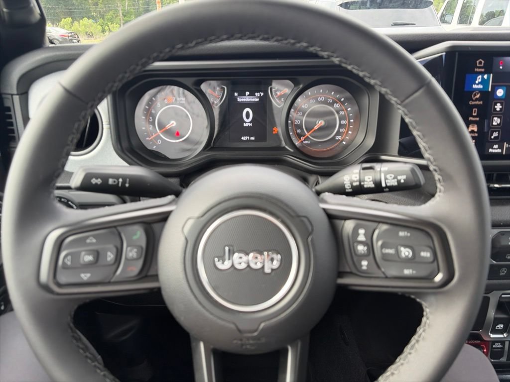 Used 2026 Jeep Wrangler Sport AWD/4WD image 15