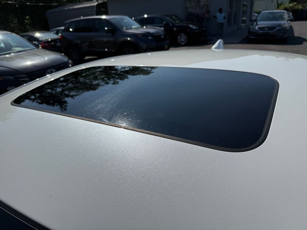 Used 2018 Honda Accord EX-L image 8