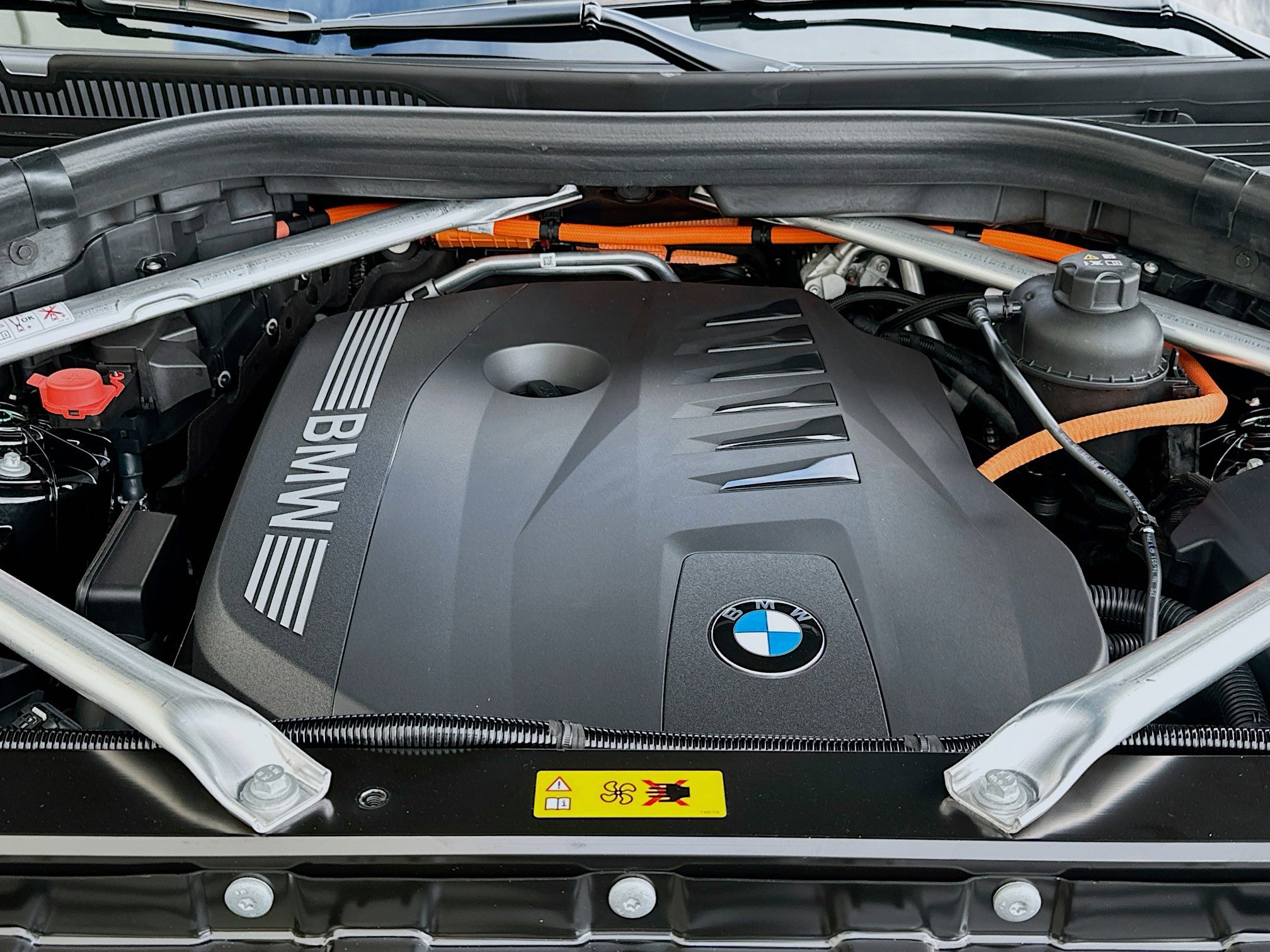 New 2026 BMW X5 xDrive50e w/ M Sport Package image 25