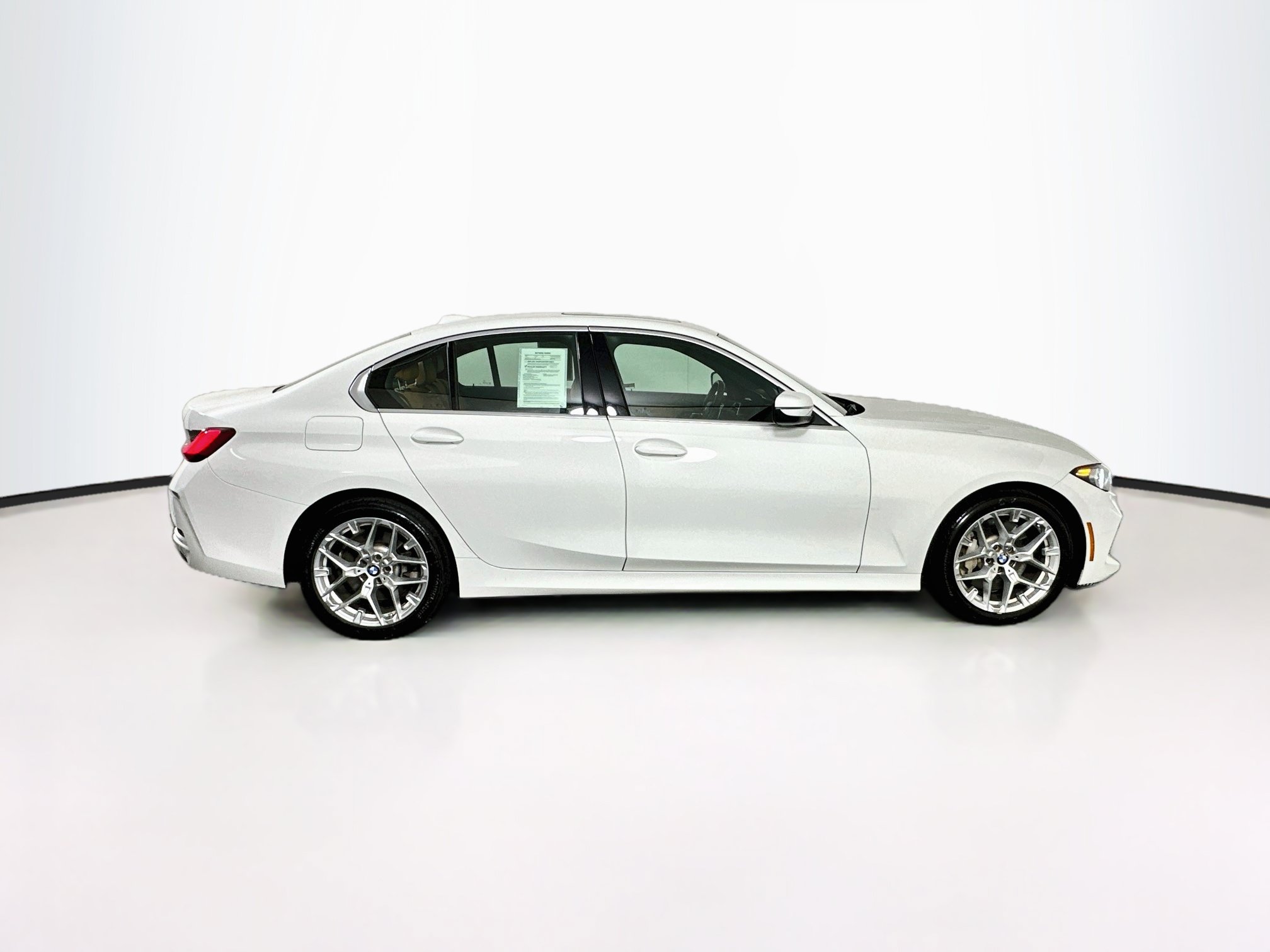 Used 2025 BMW 330i Sedan RWD image 10