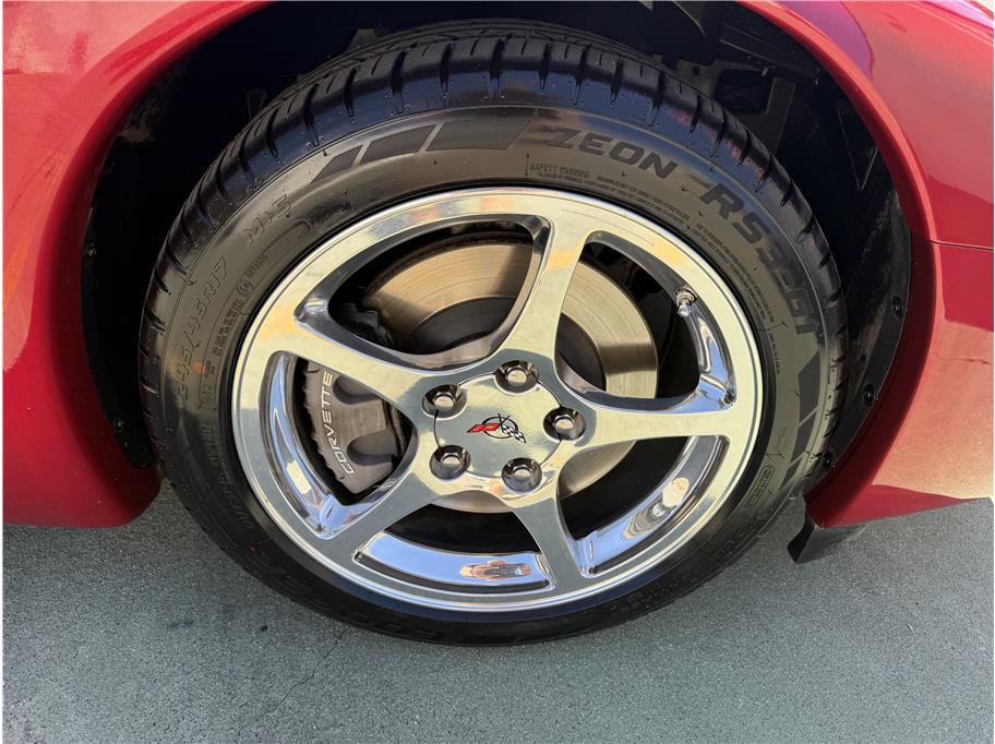 Used 2002 Chevrolet Corvette Convertible w/ Preferred Equipment Group2 RWD image 15