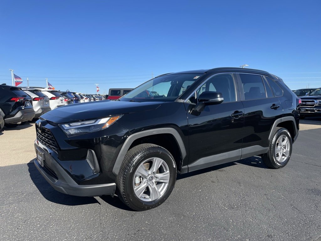 Used 2024 Toyota RAV4 XLE image 6
