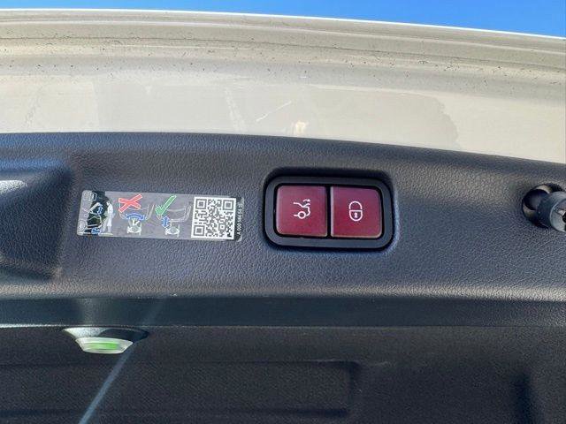 Certified 2025 Mercedes-Benz C 300 Sedan image 23