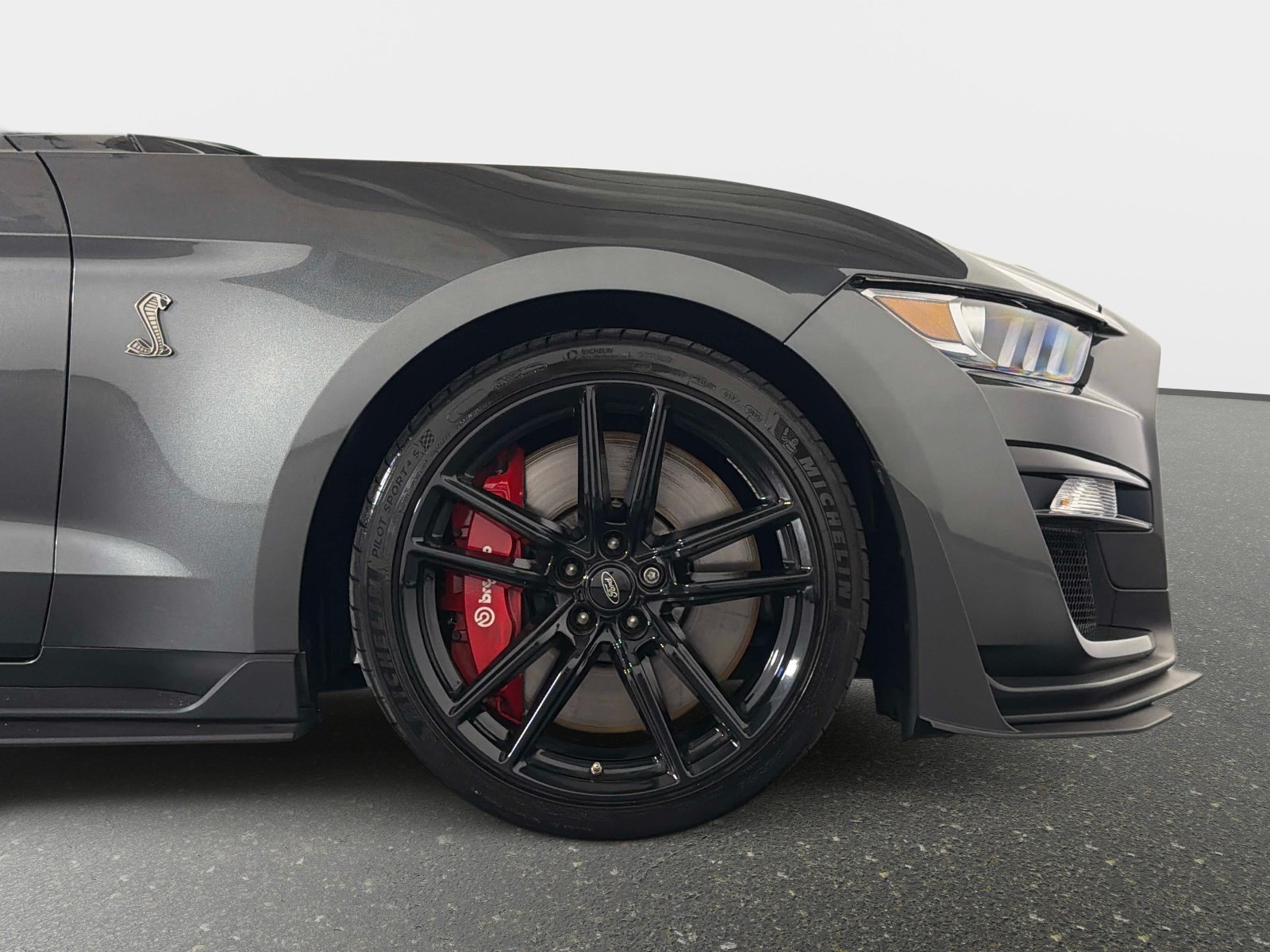 Used 2020 Ford Mustang Shelby GT500 w/ Technology Package RWD image 22
