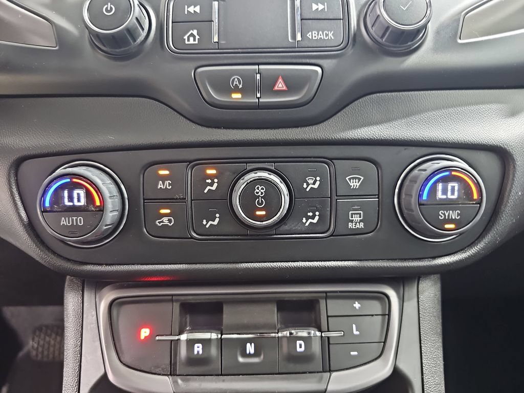 Certified 2023 GMC Terrain AT4 w/ Tech Package AWD/4WD image 28