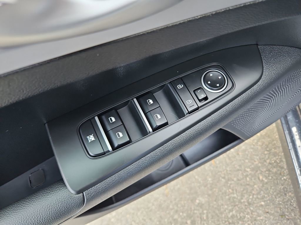 Used 2024 Kia Forte LXS image 24