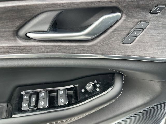 Used 2021 Jeep Grand Cherokee L Overland w/ Luxury Tech Group IV image 13