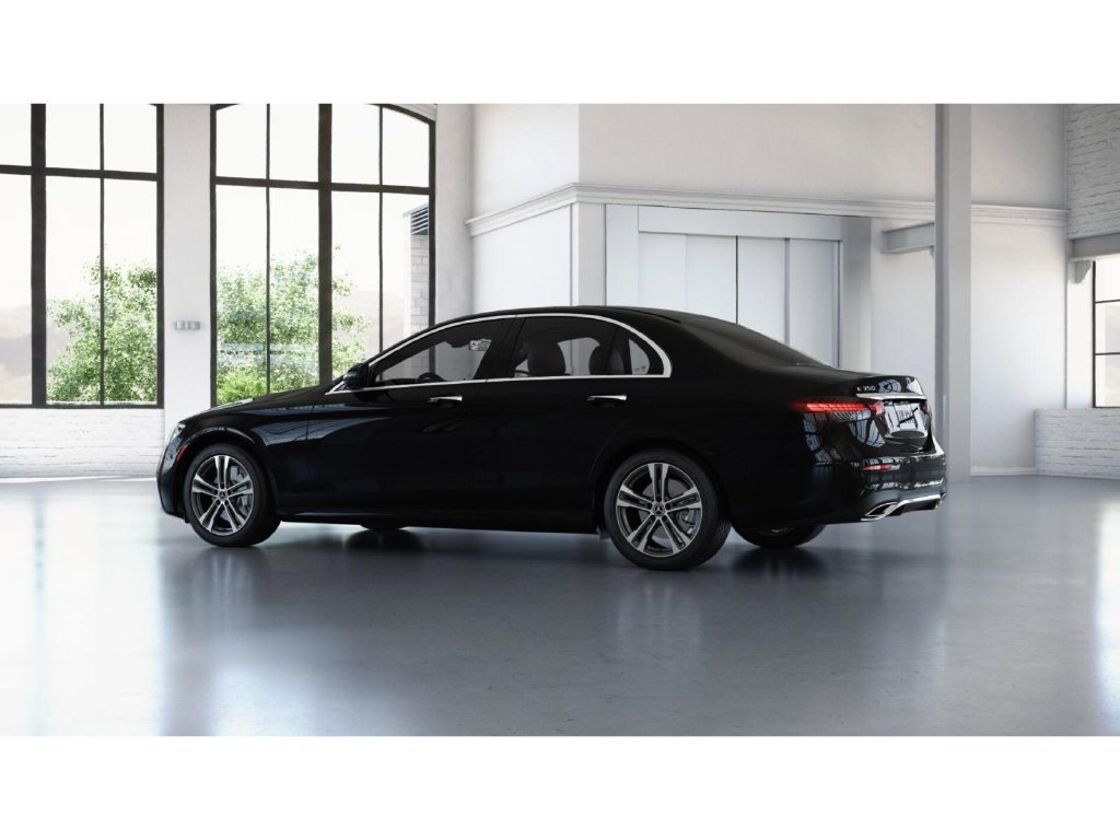 Used 2023 Mercedes-Benz E 350 4MATIC Sedan image 32