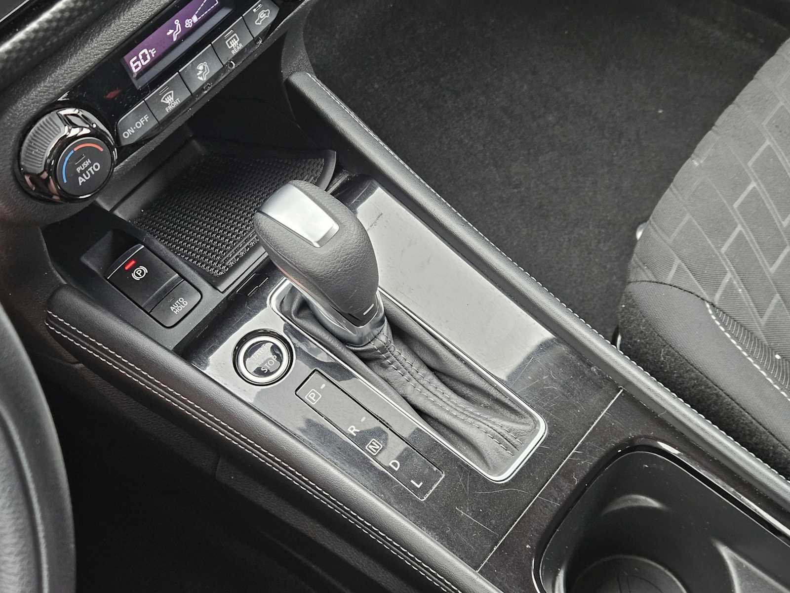 Used 2022 Nissan Kicks SV FWD image 20