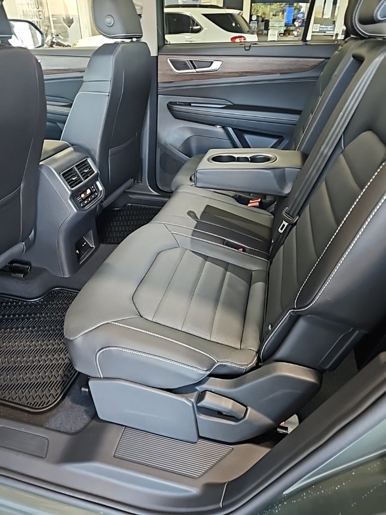 New 2026 Volkswagen Atlas SEL image 24