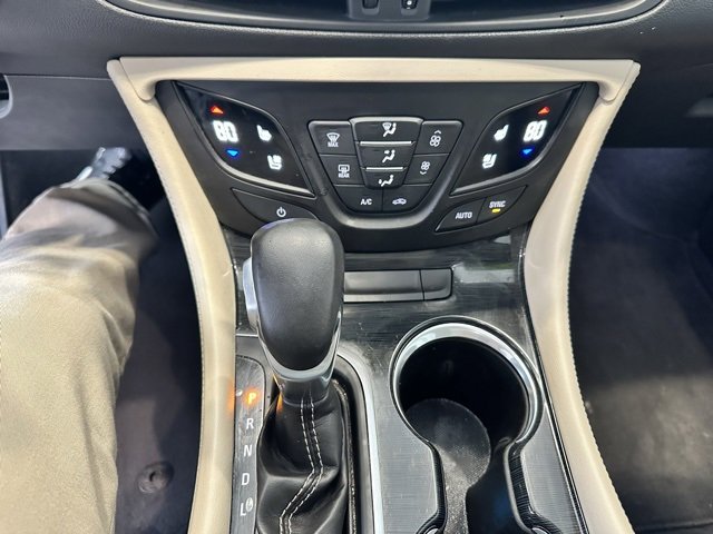 Used 2018 Buick Envision Premium w/ Driver Confidence Package image 12