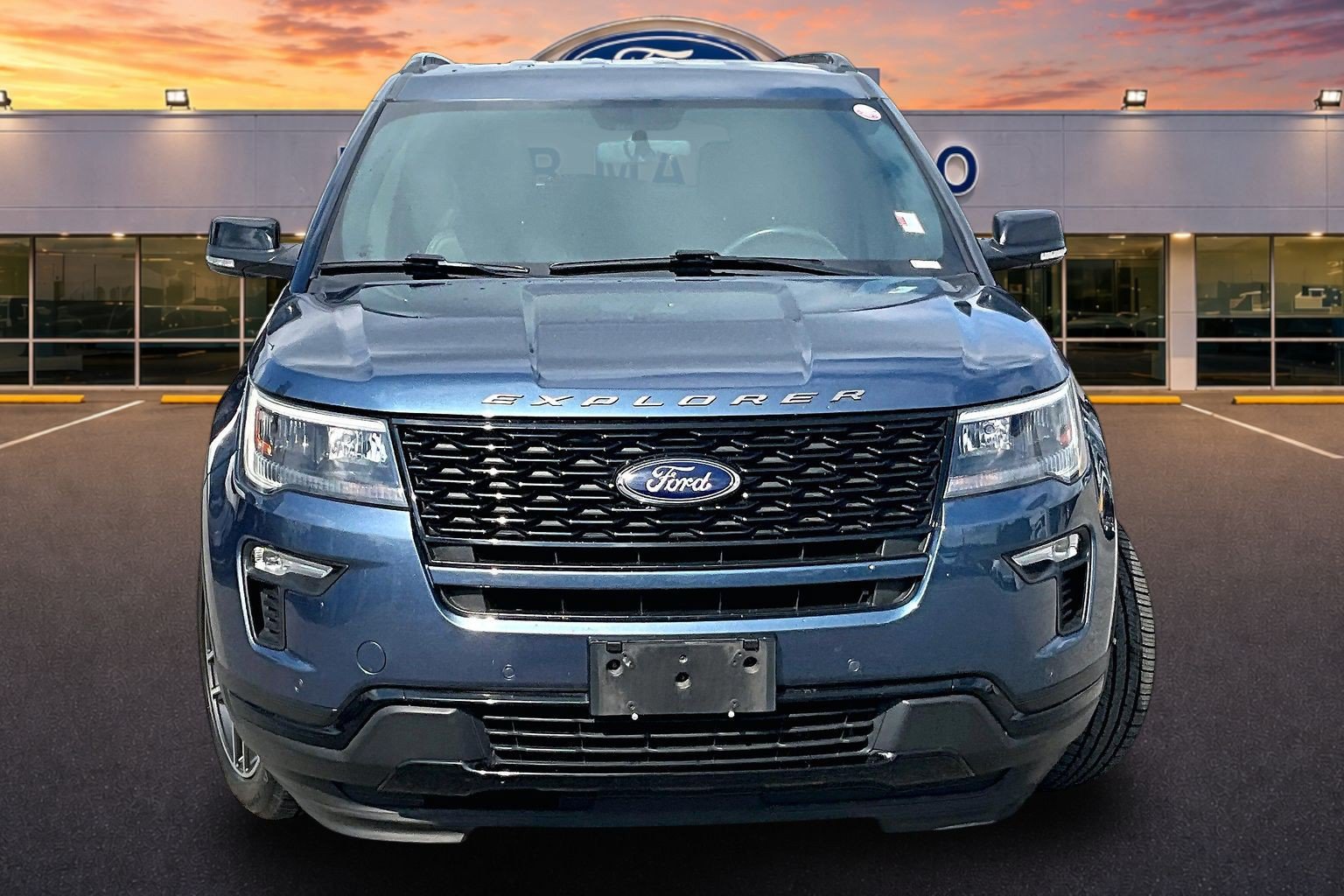Used 2018 Ford Explorer Sport AWD/4WD image 3