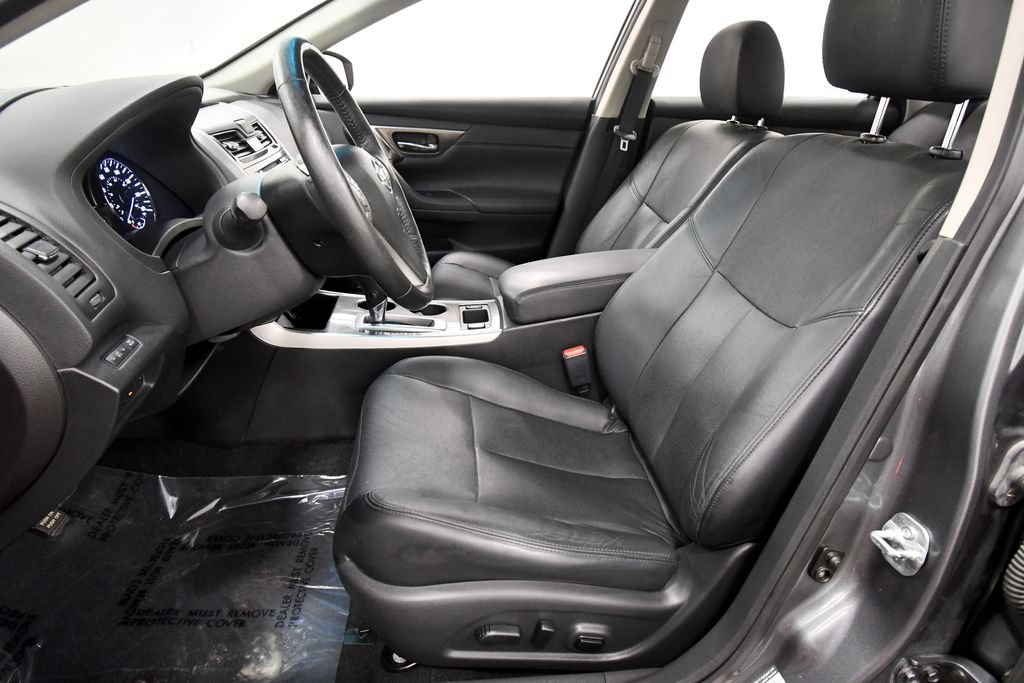 Used 2015 Nissan Altima 2.5 SL w/ Technology Package FWD image 14