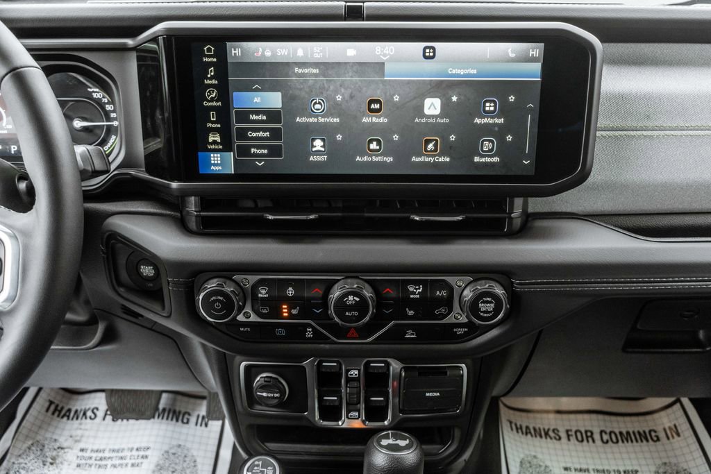 Used 2025 Jeep Wrangler Unlimited Sahara image 20