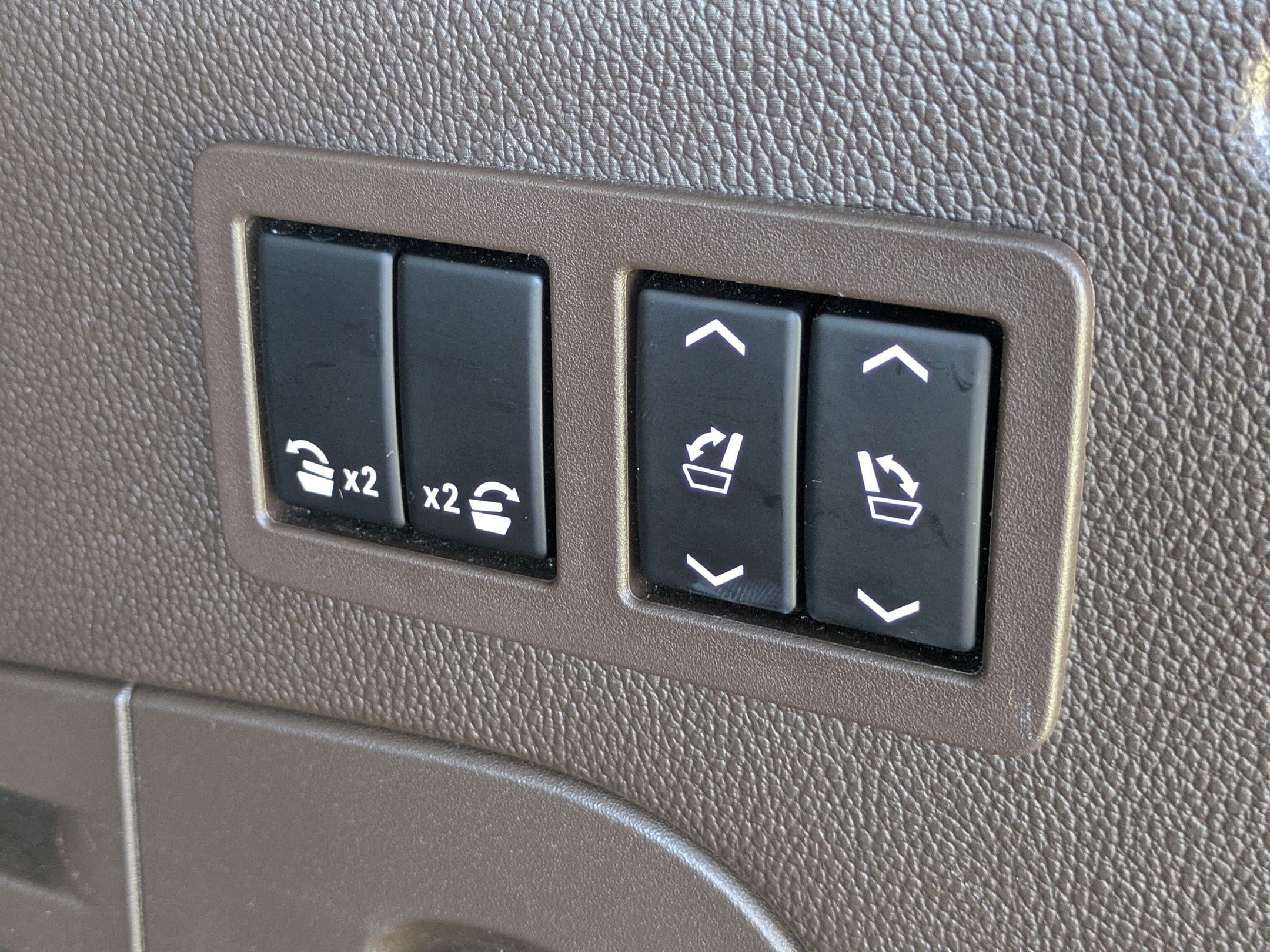 Used 2019 Chevrolet Suburban Premier w/ RST 6.2L Performance Edition image 33