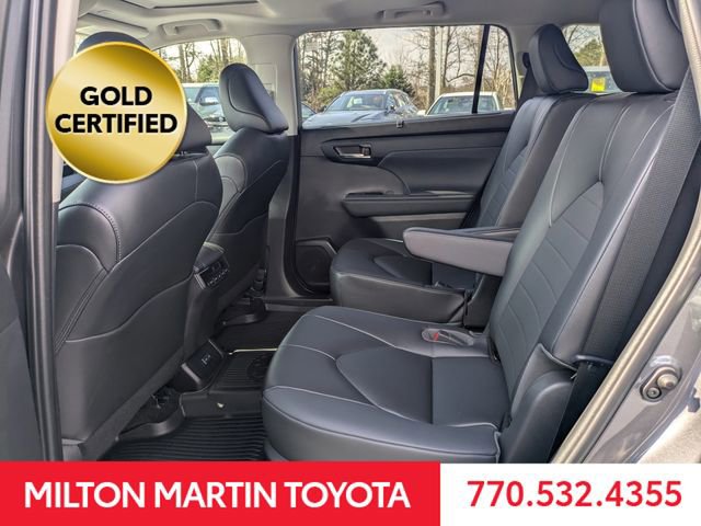 Used 2023 Toyota Highlander XLE image 16