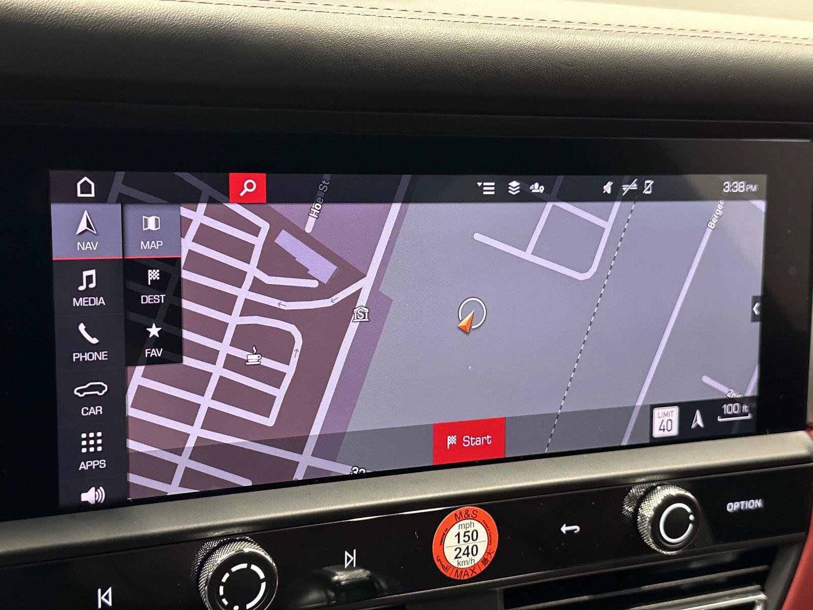 Used 2022 Porsche Macan AWD/4WD image 29