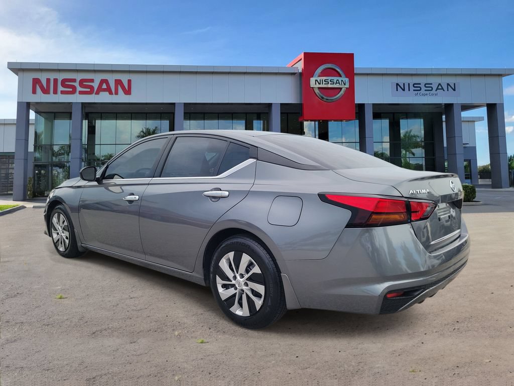 Used 2022 Nissan Altima 2.5 S FWD image 4