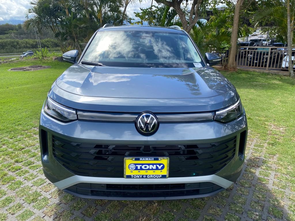 New 2026 Volkswagen Tiguan SE FWD image 2